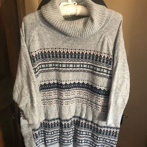 Thin over the butt turtleneck 3/4 sleeve sweater